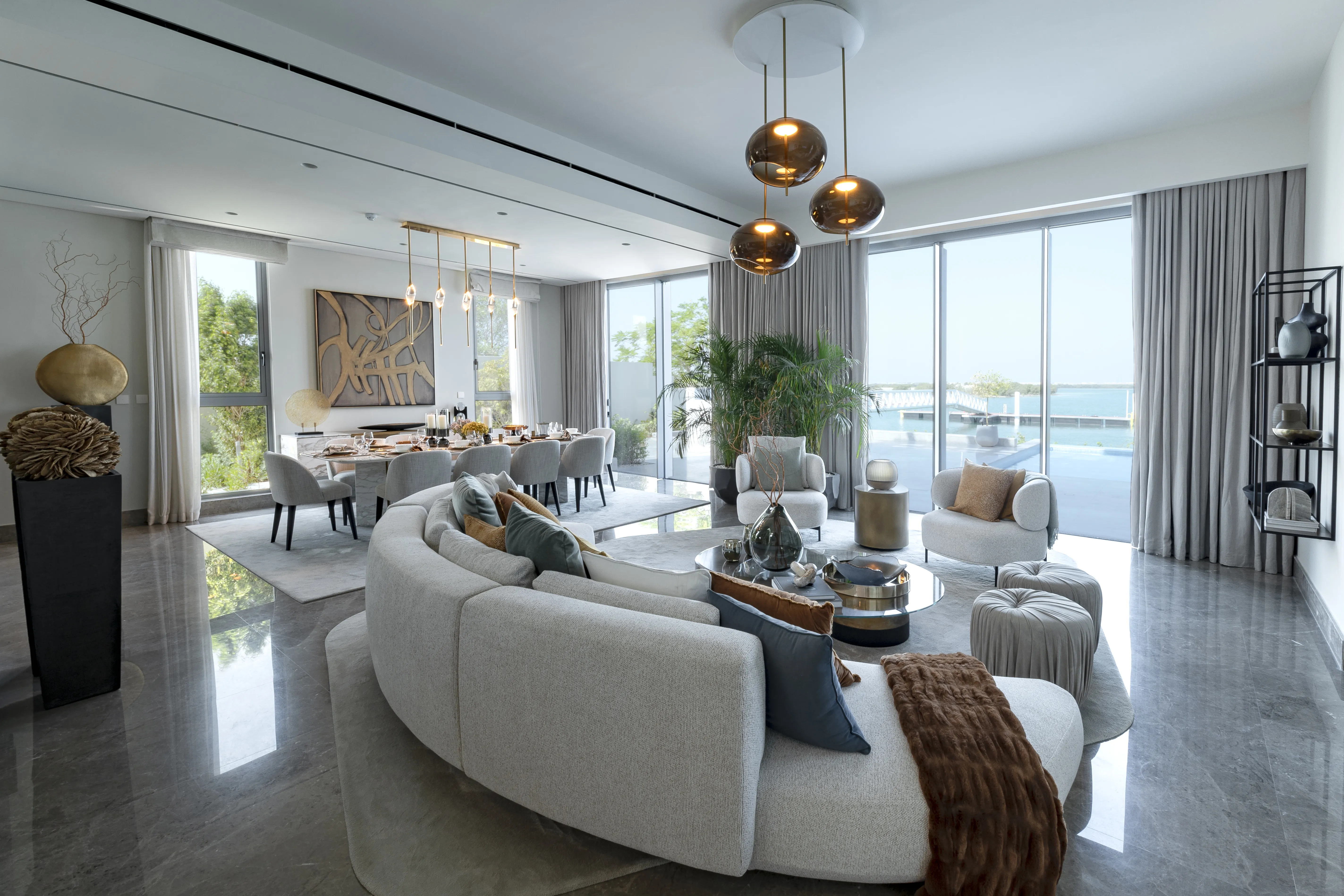 Glam — gallery image 6