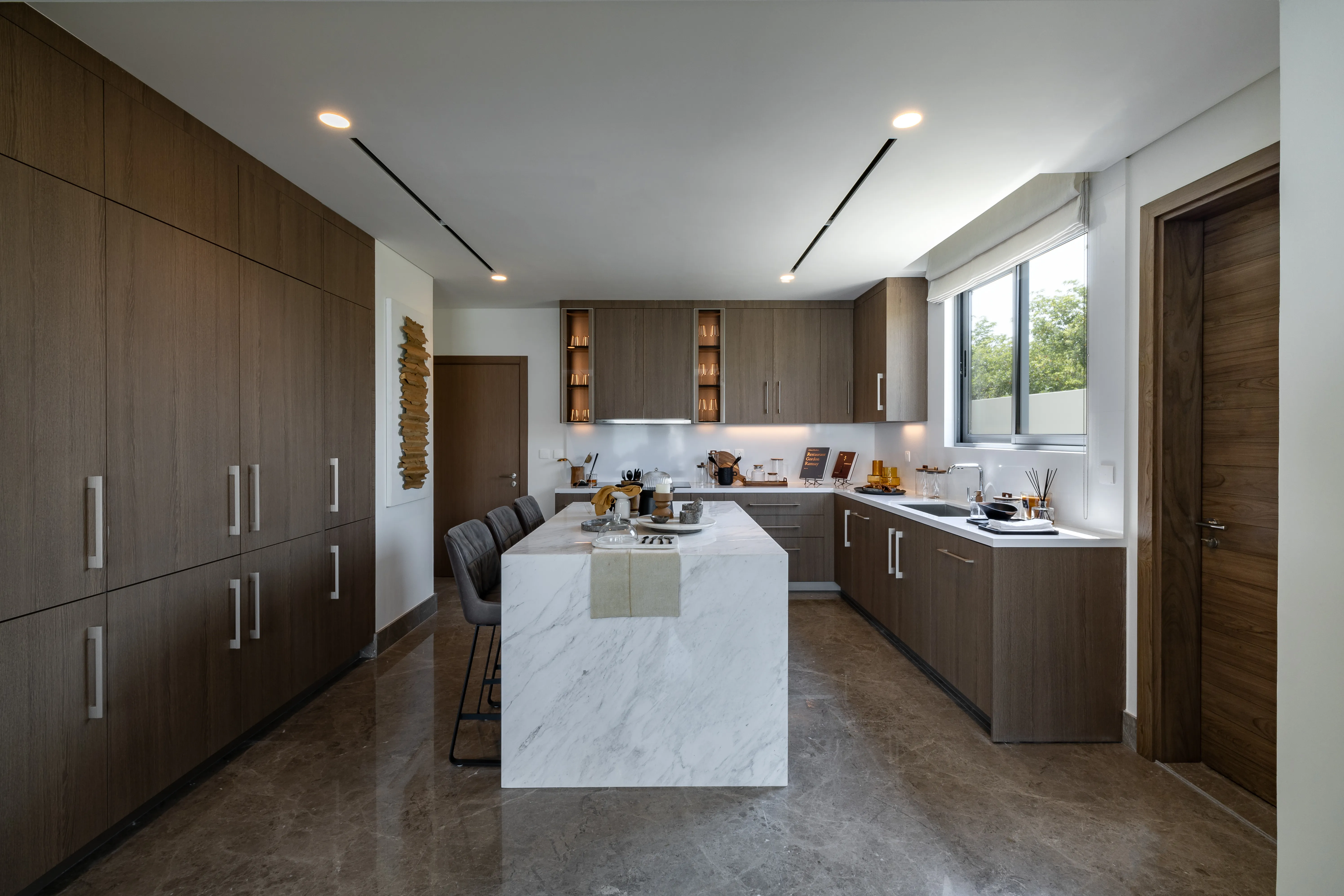 Glam — gallery image 10